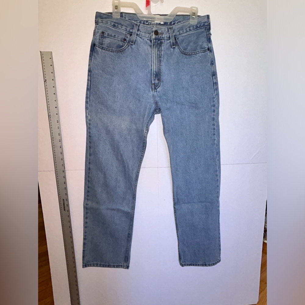 Levi’s Strauss signature style men’s jeans 33x32z excellent condition.